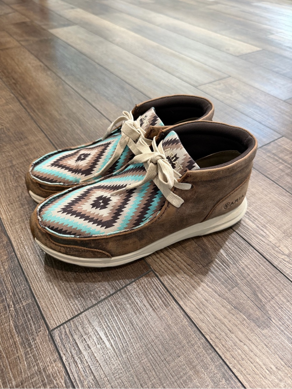 Ariat women’s Suede Chukka with Aztec Print - Brown/Turquoise/Cream